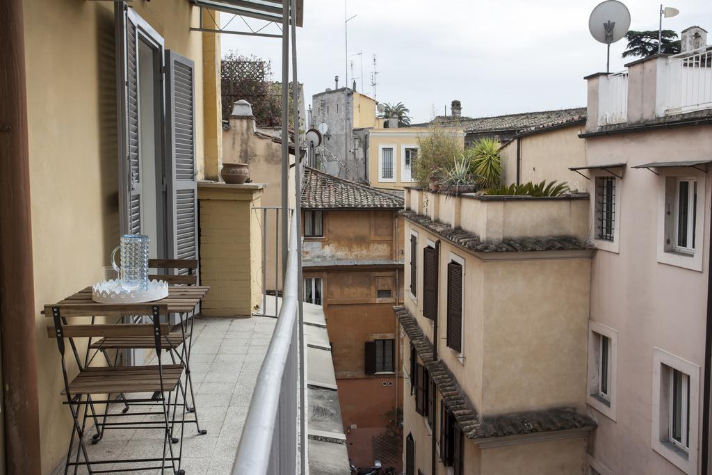 Apartamento Domus Colosseum Roma Exterior foto